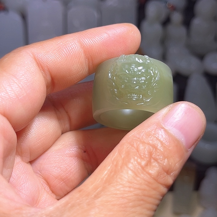 和田玉未镶嵌颈饰21mm内径18宽度