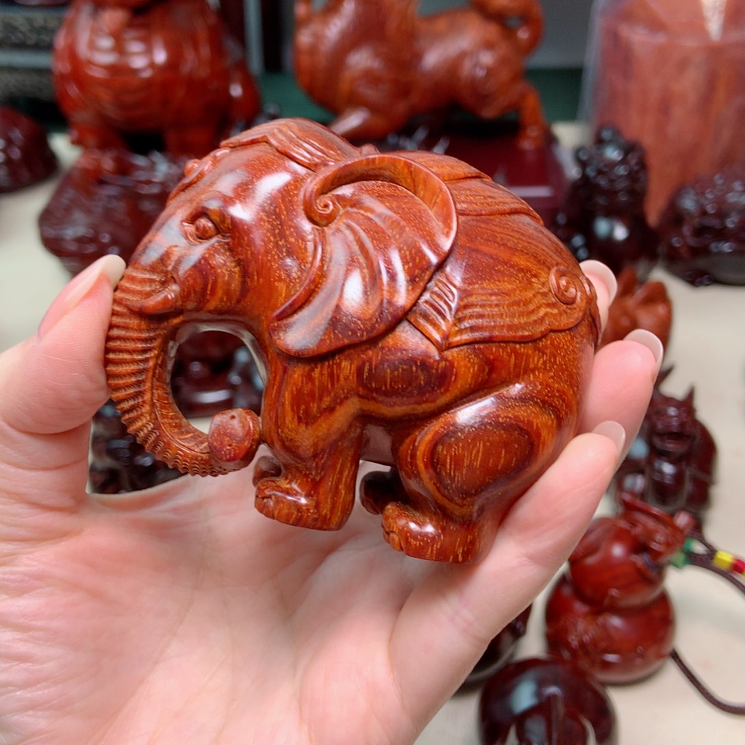 檀香紫檀（小叶紫檀）杰*