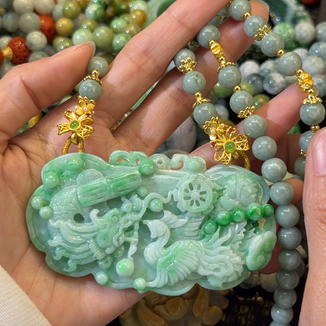 翡翠颈饰未镶嵌待编款