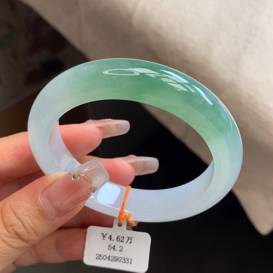 翡翠手镯未镶嵌54.2冰飘花正圈