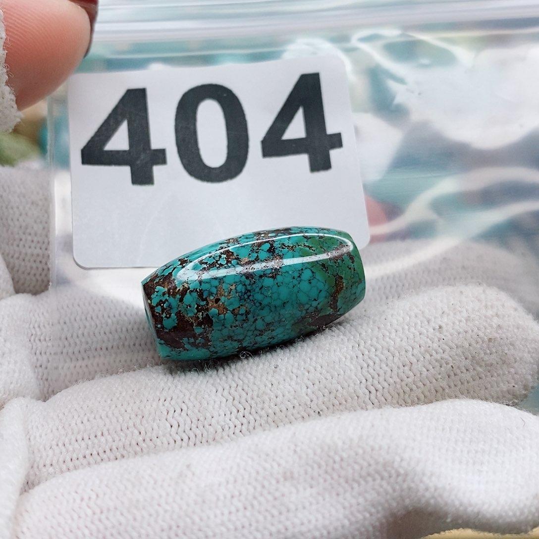 绿松石颈饰未镶嵌