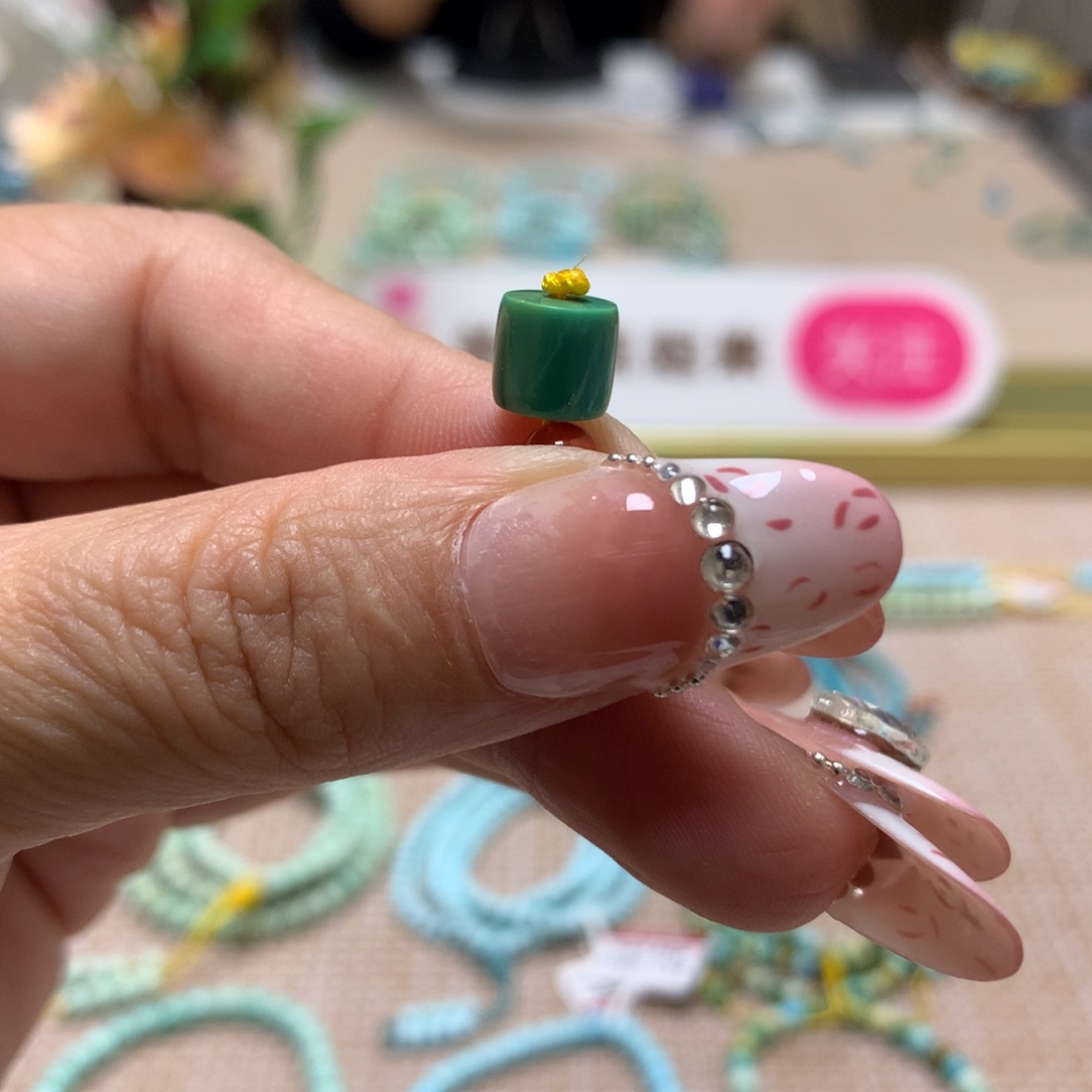 未镶嵌配饰南红玛瑙