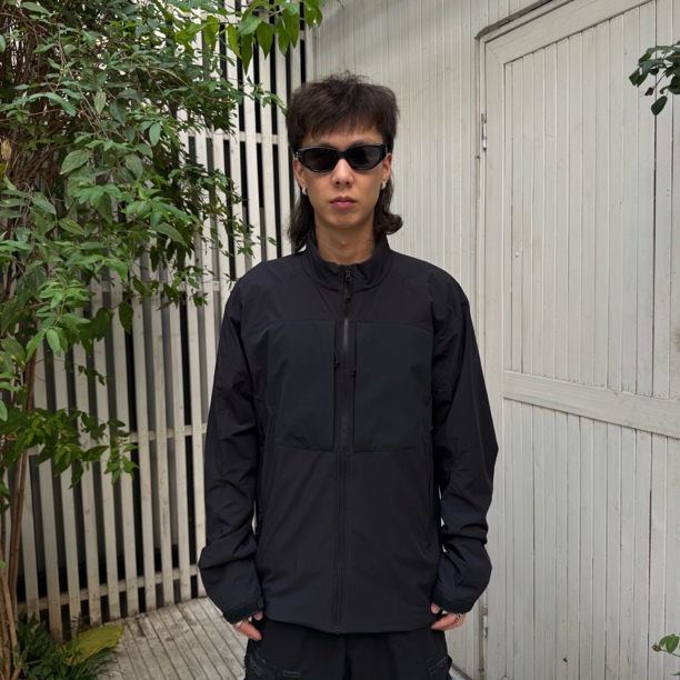  Arcteryx 始祖鸟/01458 / leaf AR 植绒巡逻夹克黑色 xl码