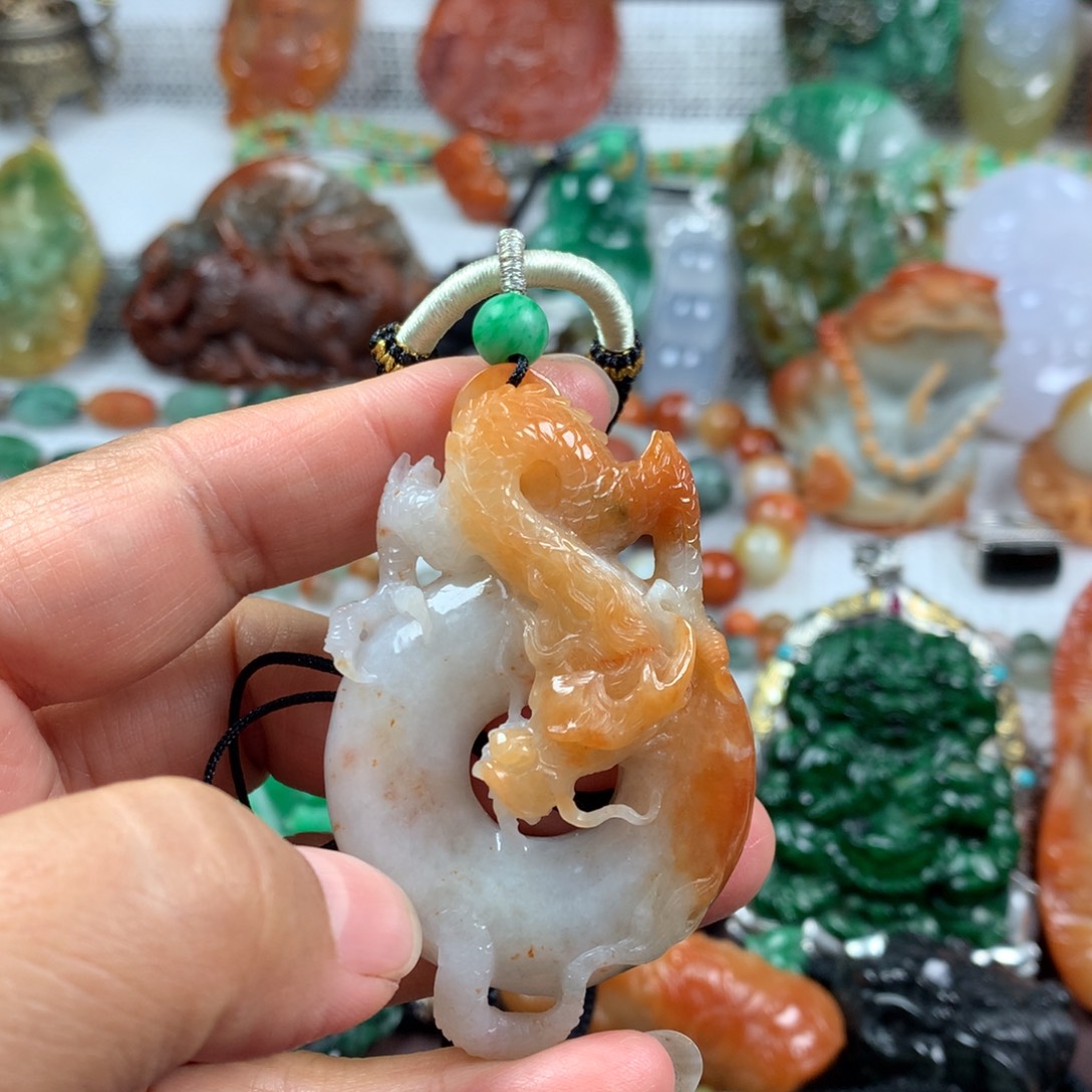 大***叔翡翠未镶嵌颈饰挂件