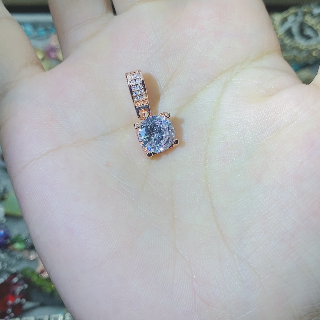 【闪购商品】银S925镶嵌耳饰托帕石