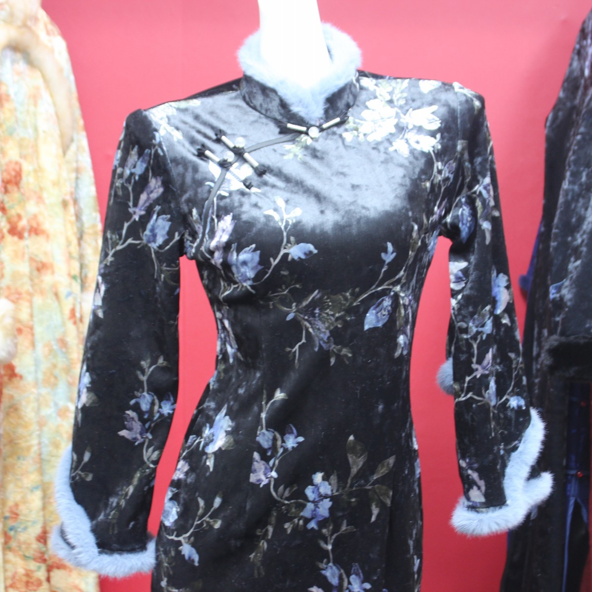 恬子梦旗袍 T949 冬季新款 蔓罗兰花 裙长120 长袖加绒加厚旗袍