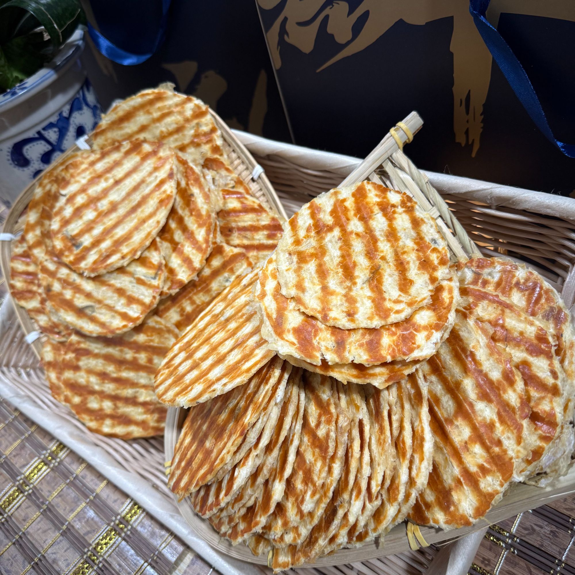 大连特产现烤鱼片手撕安康香鱼片无淀粉开袋即食圆片休闲零食鱼干