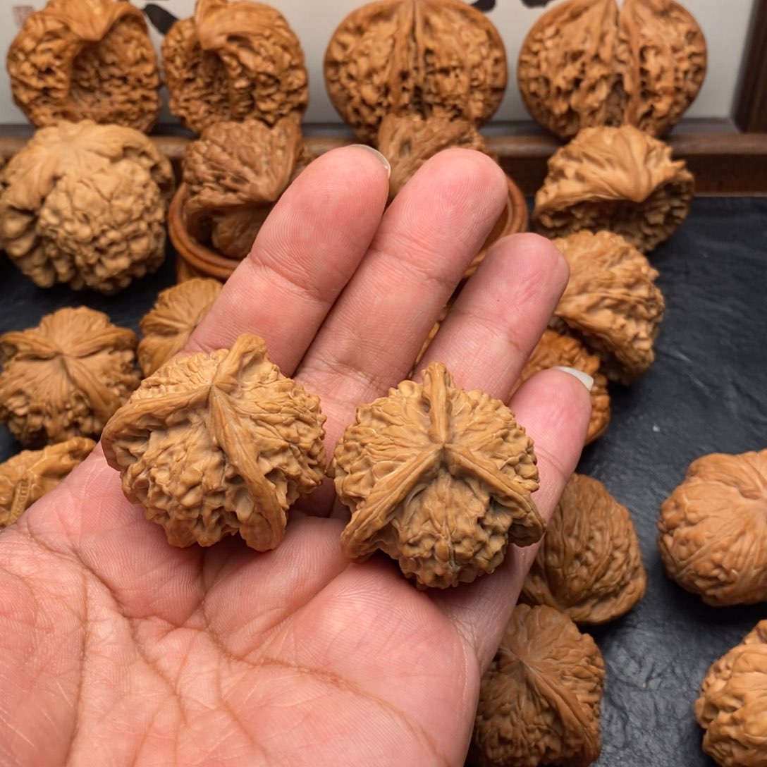 文玩核桃把件S****5盘山