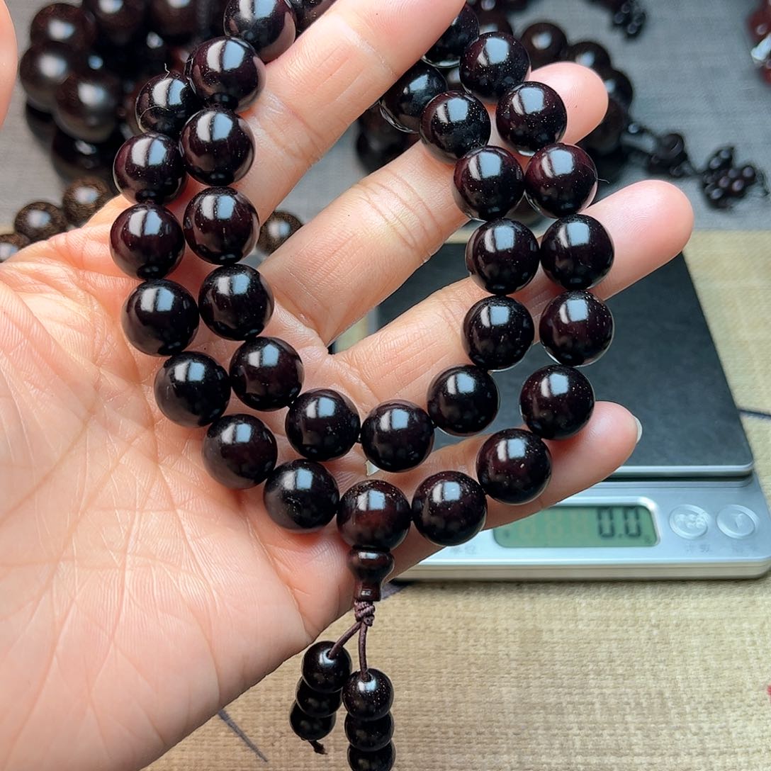 檀香紫檀（小叶紫檀）1.2 手持