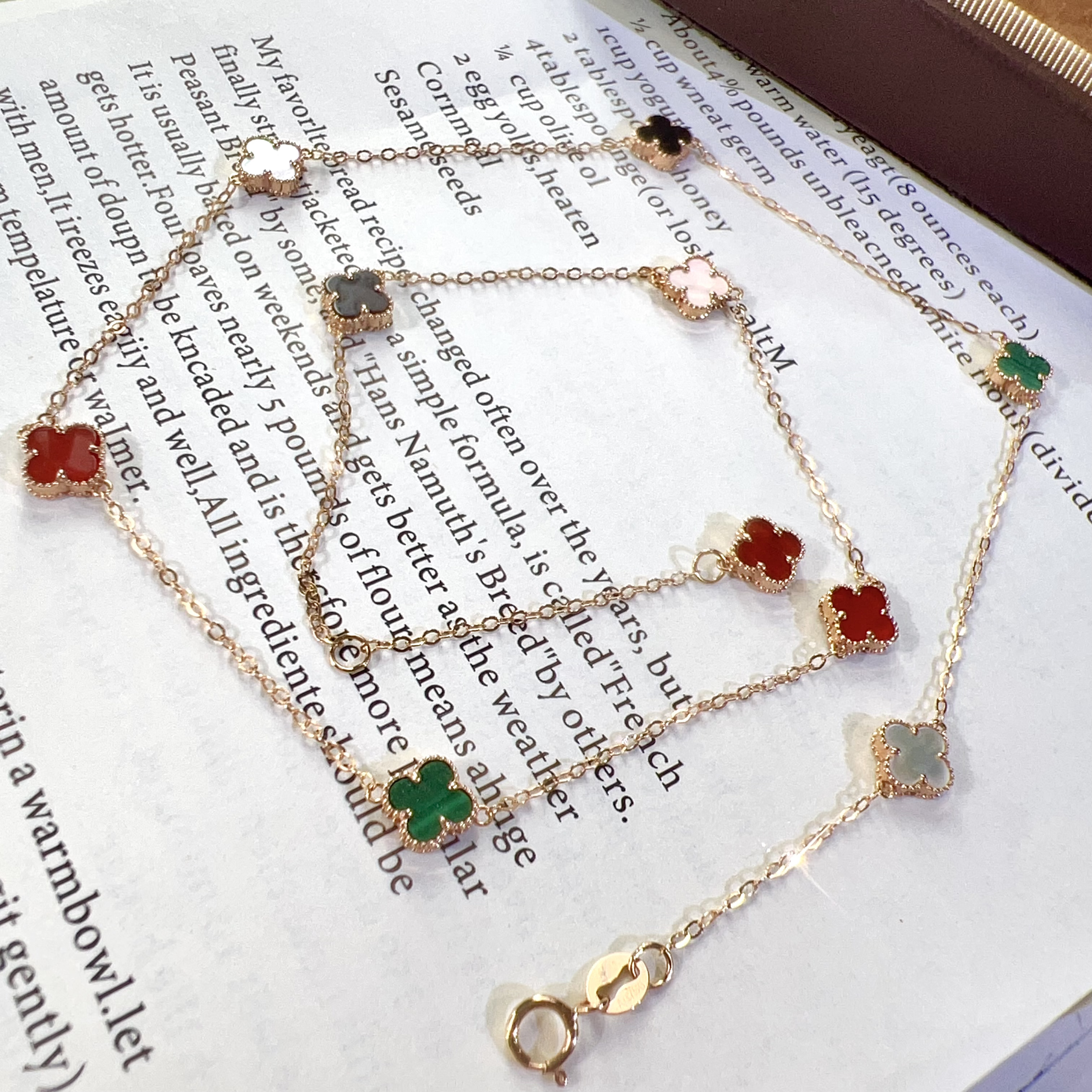 18K玫瑰金彩色十花项链百搭气质