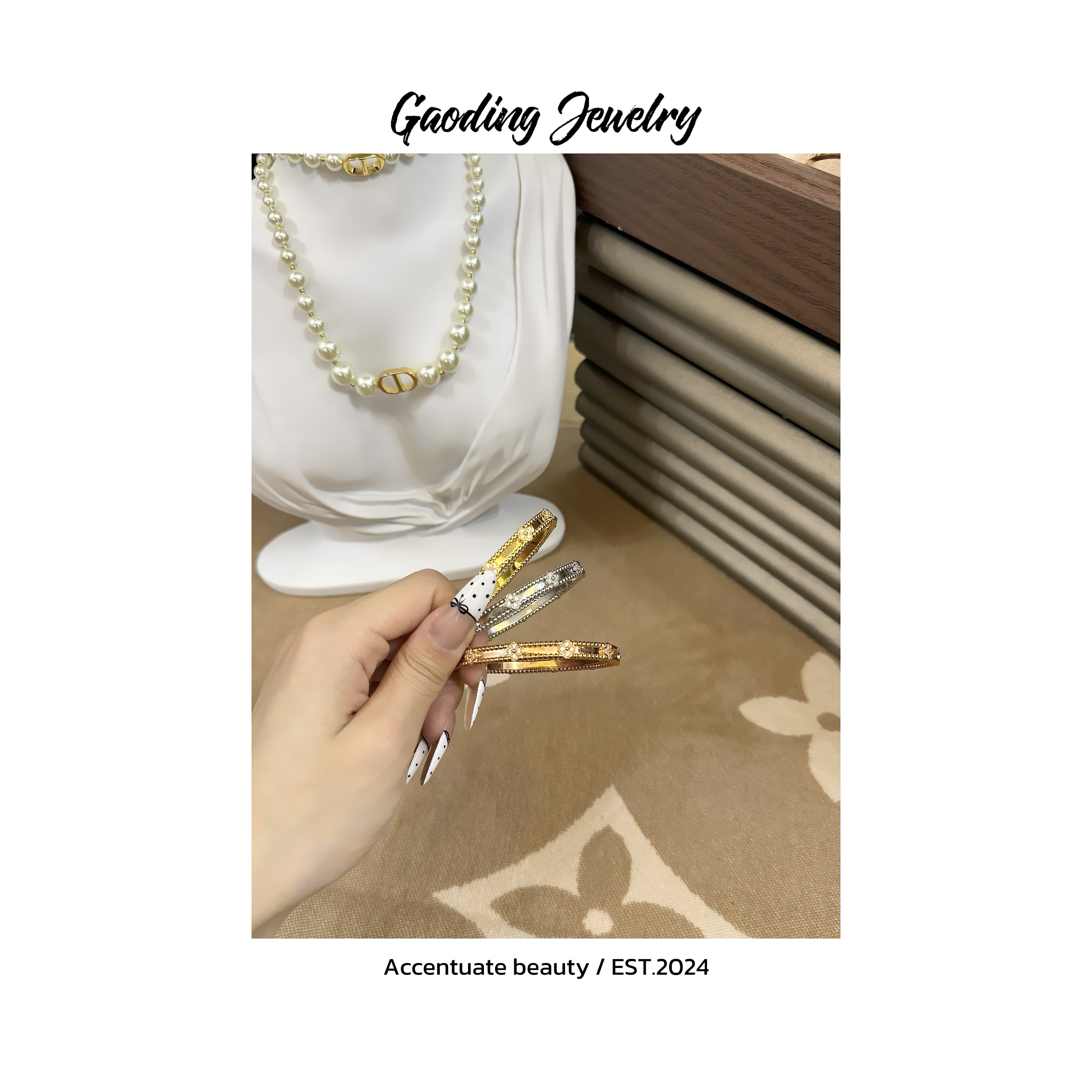 《DM-》 万花筒窄版 时尚百搭简约个性精致镯围巾SZ57