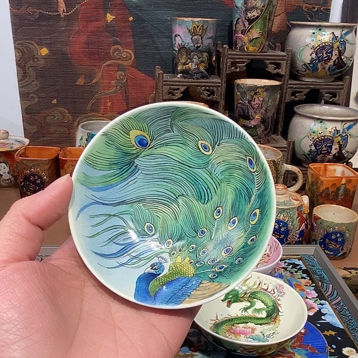 手工手绘孔雀普洱杯