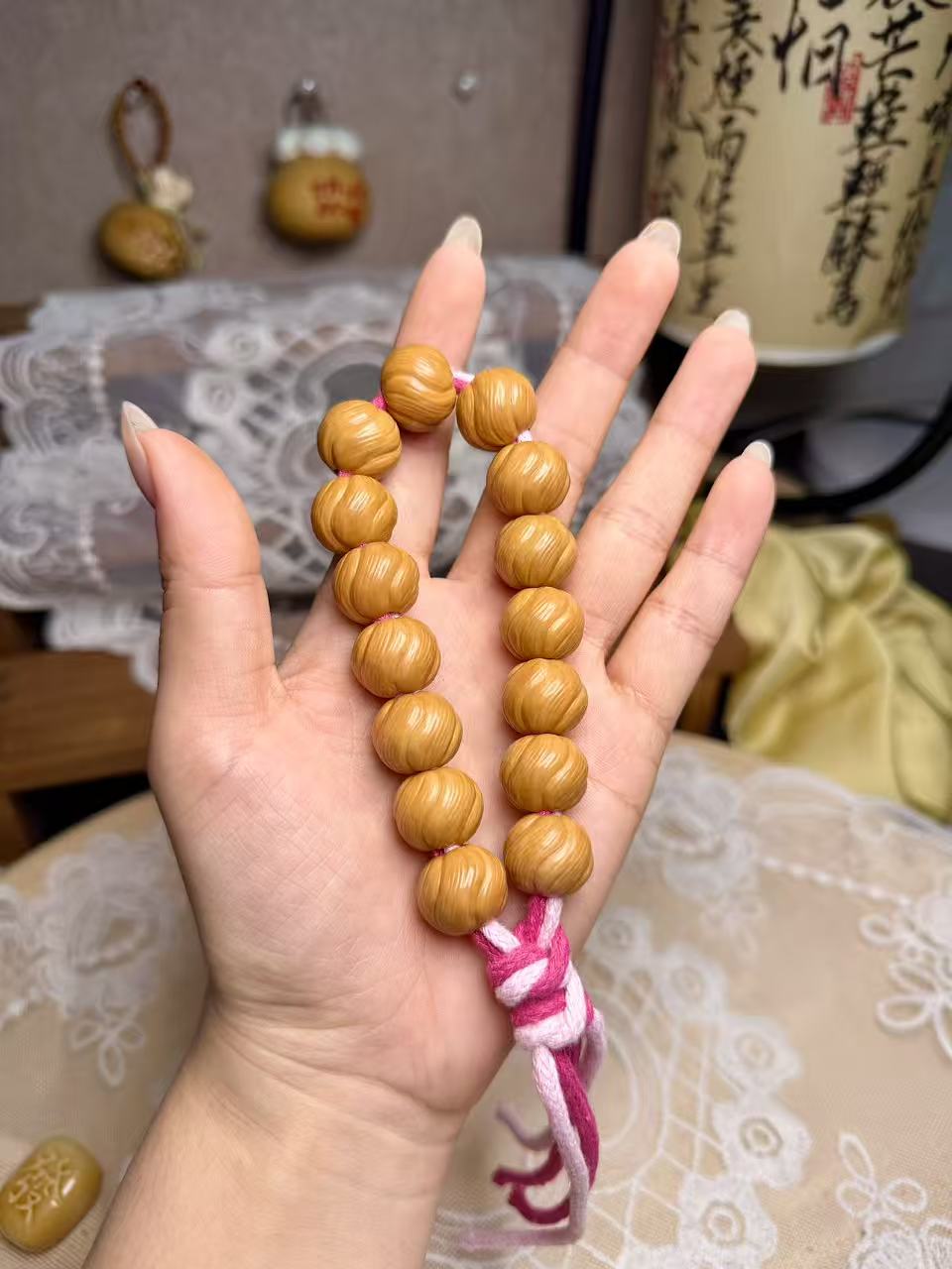 卷卷酥 全品猴头核桃精工雕刻-