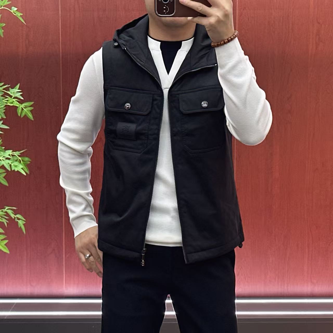 8879【巴＊利•马甲】男士欧货秋冬连帽款薄棉马甲.A6