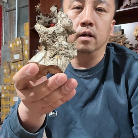 柏木難**塗崖柏毛料的