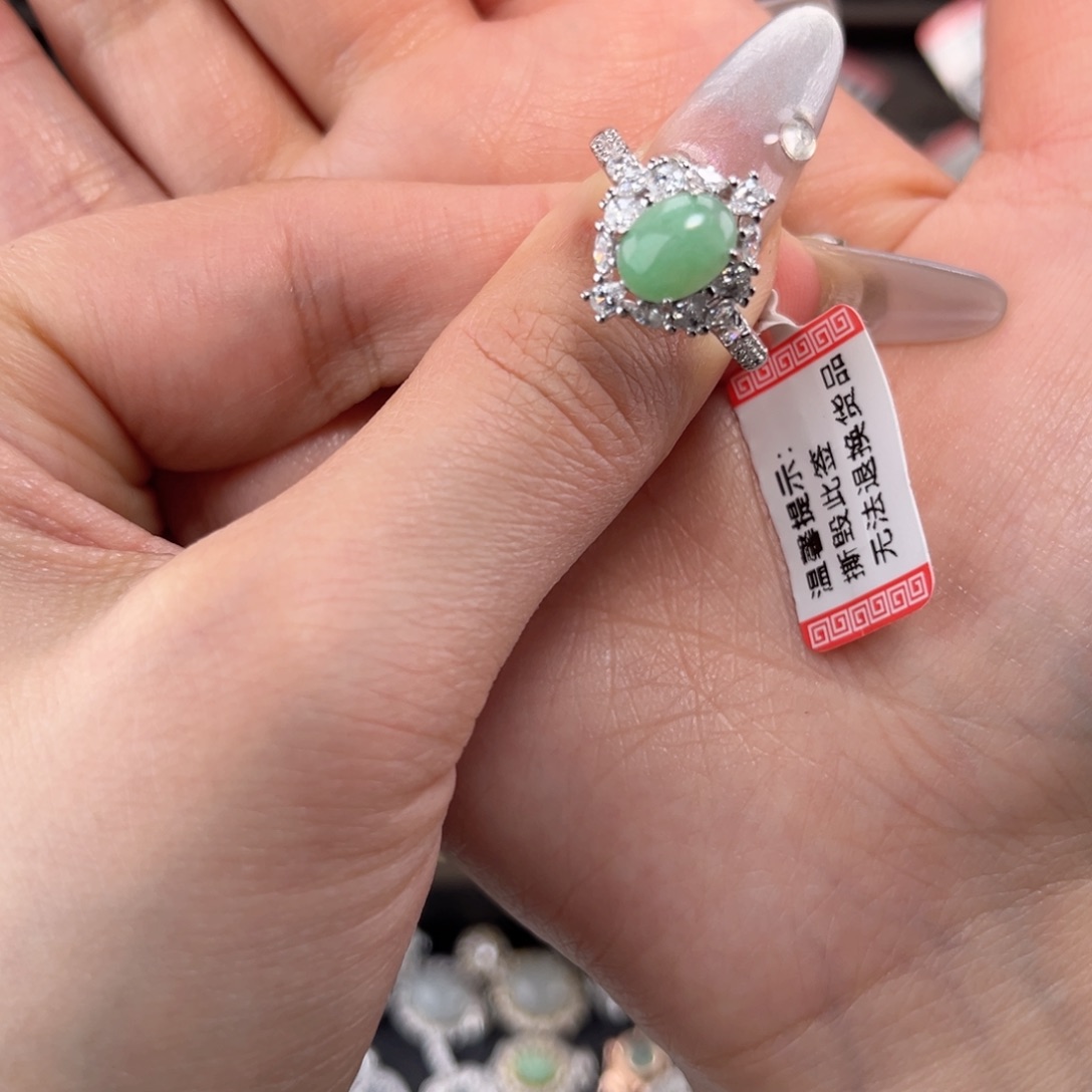 翡翠戒指银S925镶嵌66999