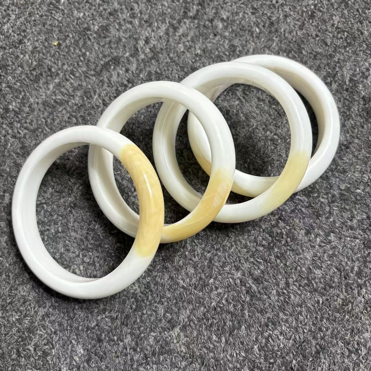  车厘子半玉化手镯多样性发一