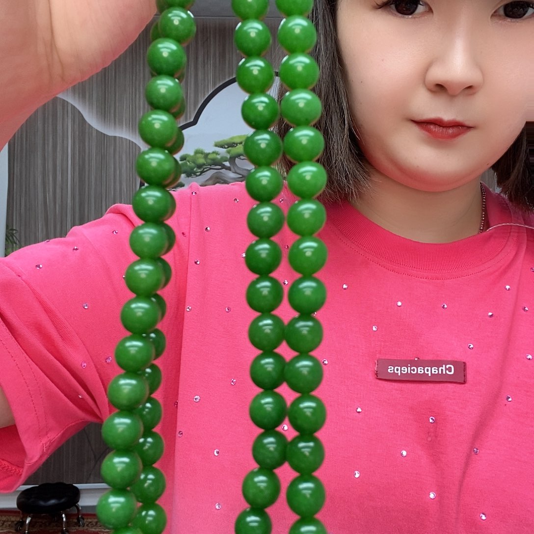 蛇纹石玉未镶嵌颈饰暖*
