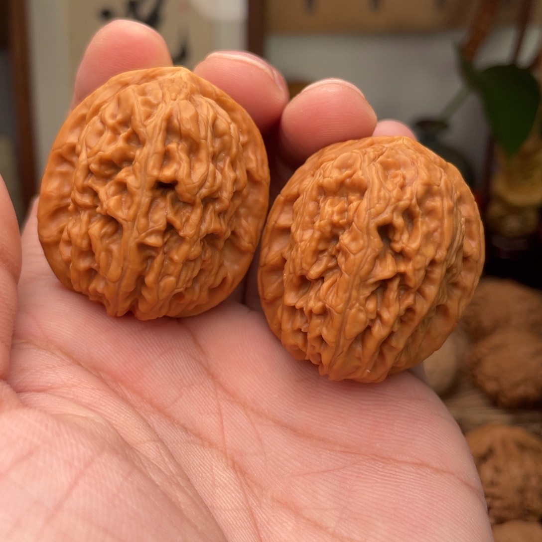 文玩核桃把件野生红莲36