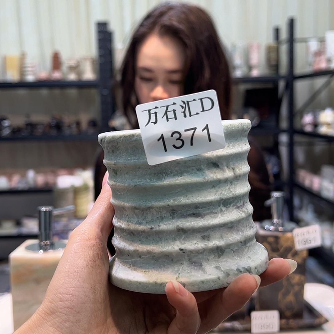 石材1371………………………………..