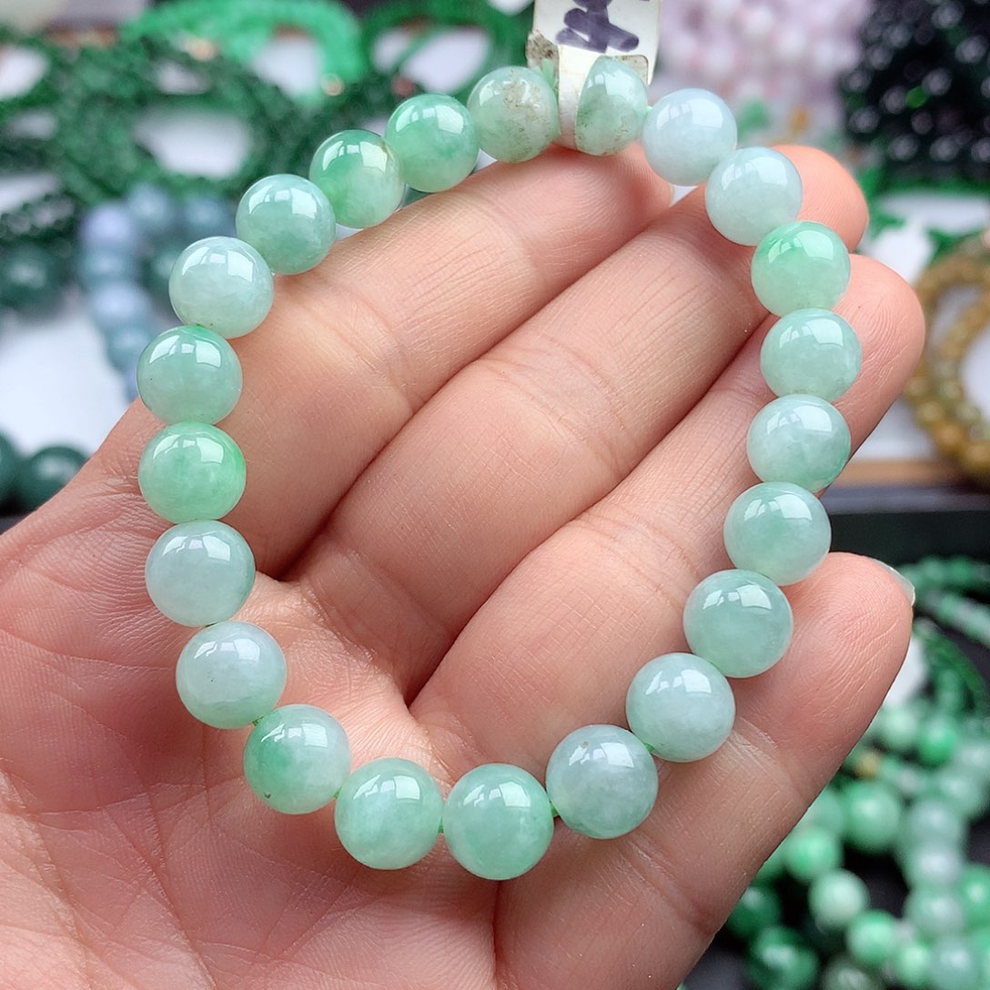 翡翠颈饰未镶嵌手串