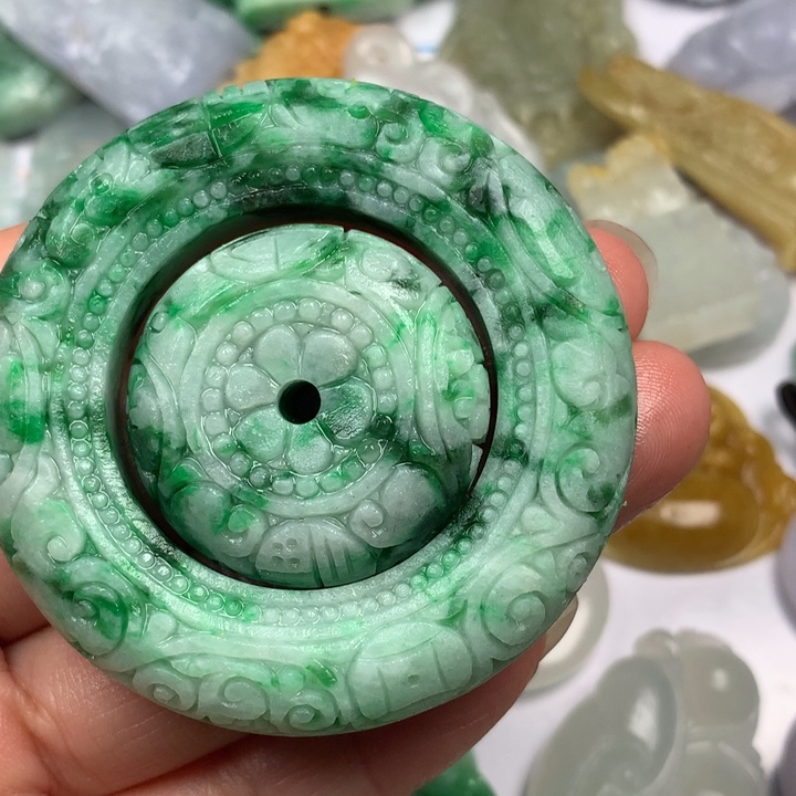定制翡翠未镶嵌翡翠
