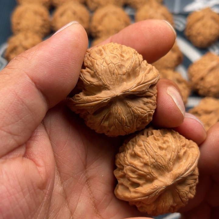 文玩核桃吊坠宫灯