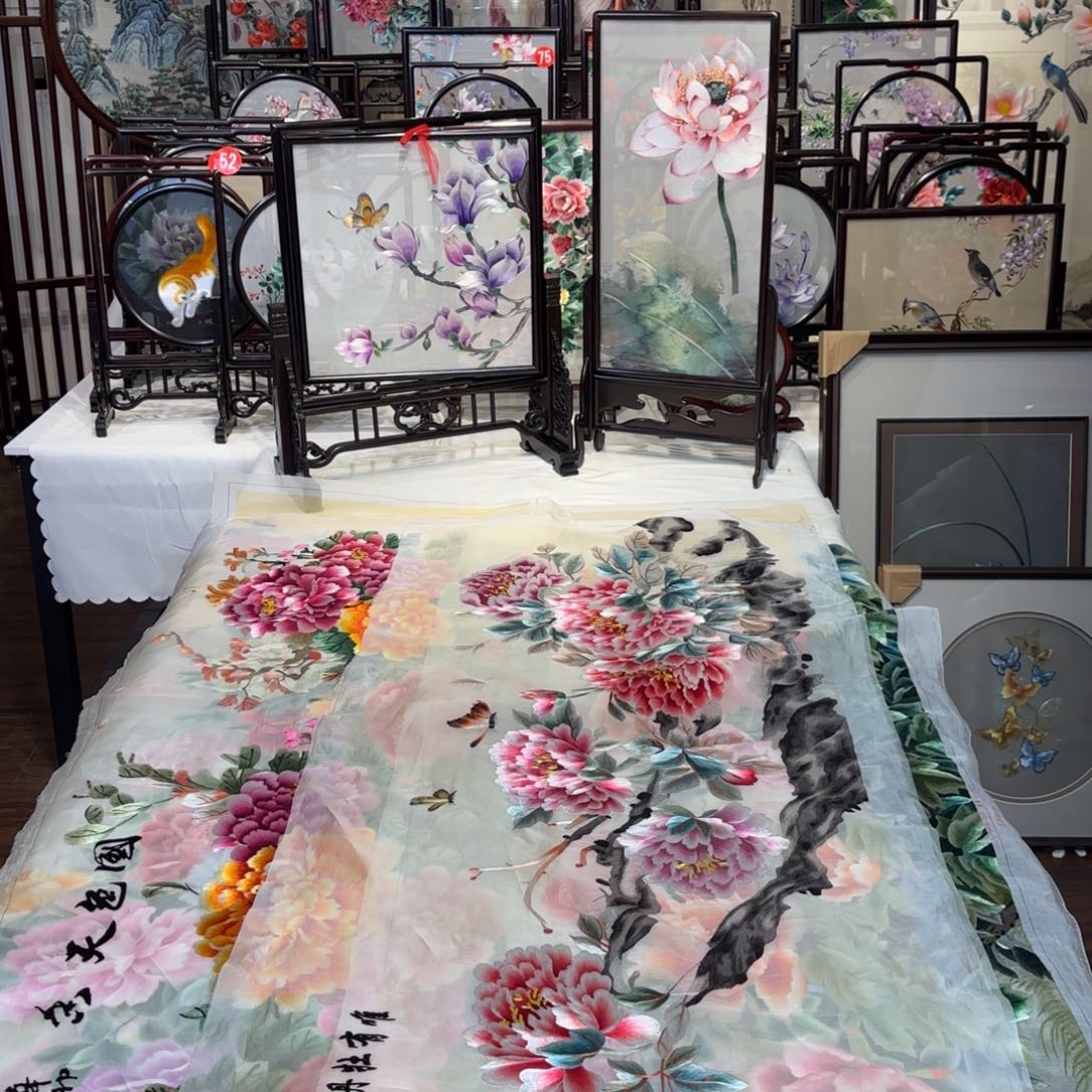 织绣纯手工制作软裱不退不换