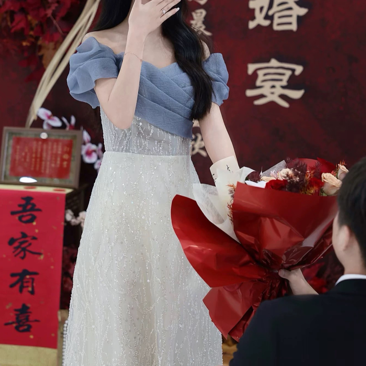 直播链接断码特价一字肩蓝色晚礼服宴会气质订婚成人礼生日主持人