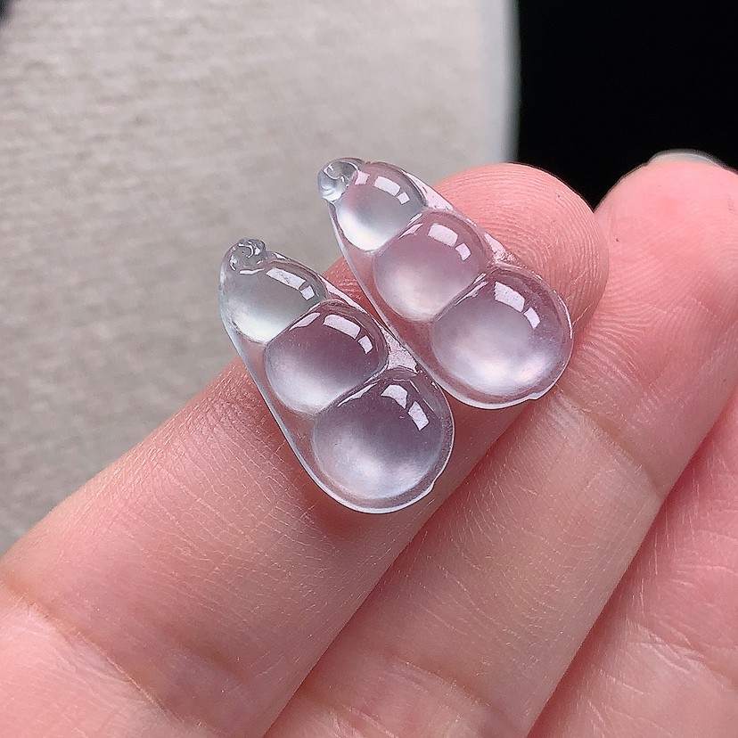 缅甸天然翡翠A货翡翠高冰福豆一对饰品17.4*8.6*3.0mm