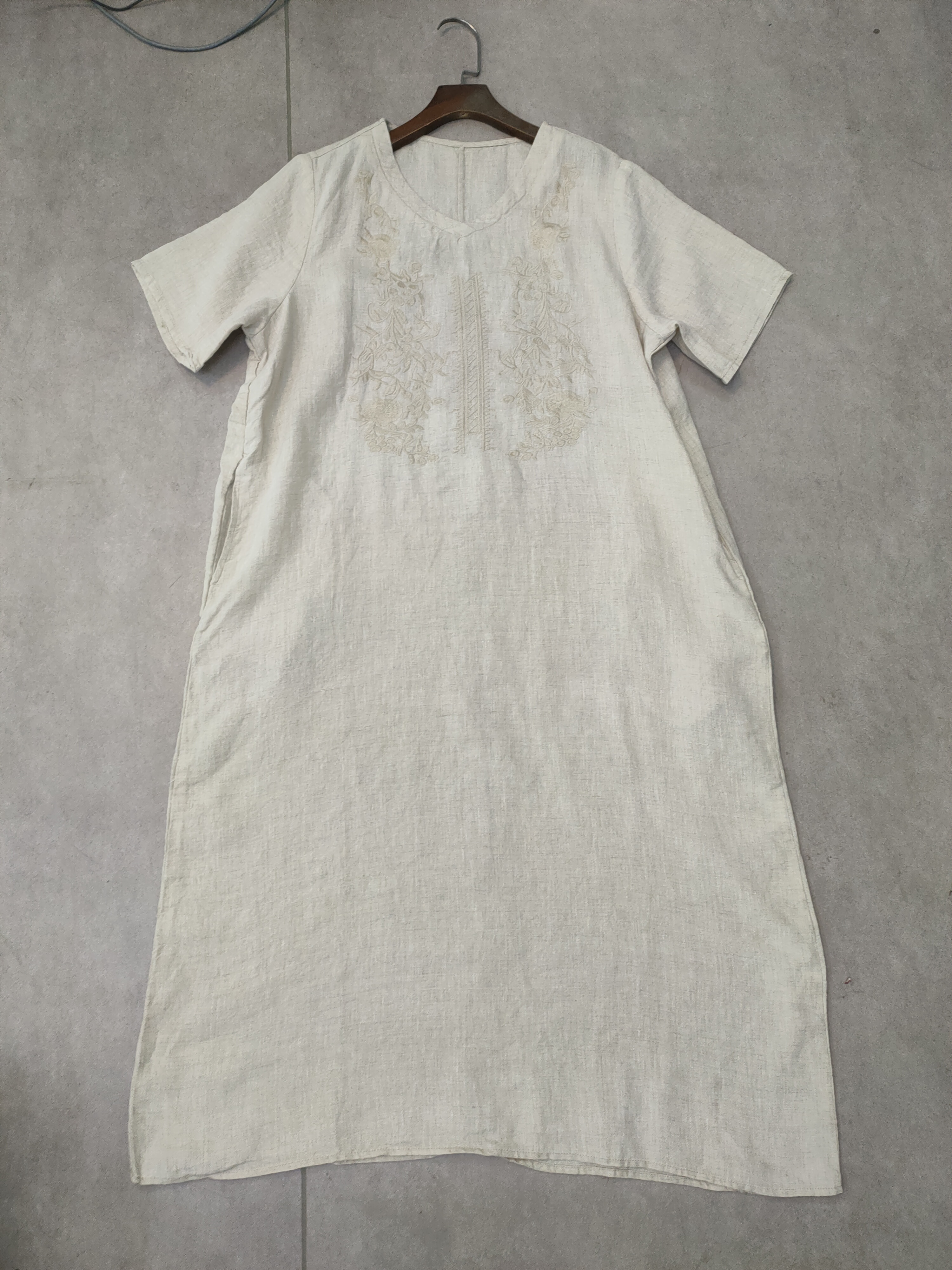 （麻本）雨露汉麻重工刺绣百搭包边剪刀领套头连衣裙XHH 132