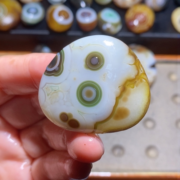 未镶嵌玛瑙/玉髓珠宝半成品122