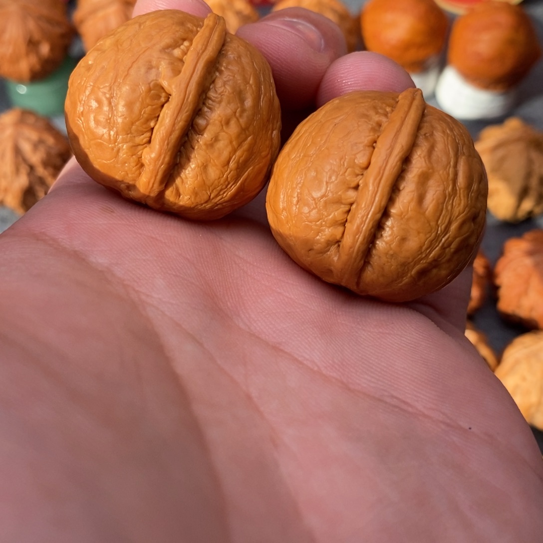 文玩核桃把件金佛