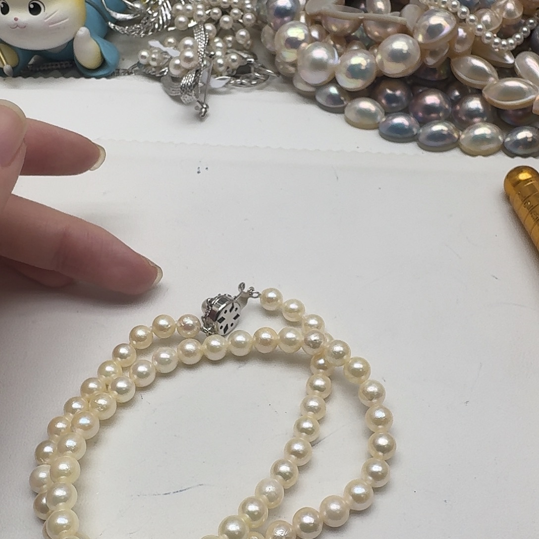 未镶嵌海水珍珠颈饰