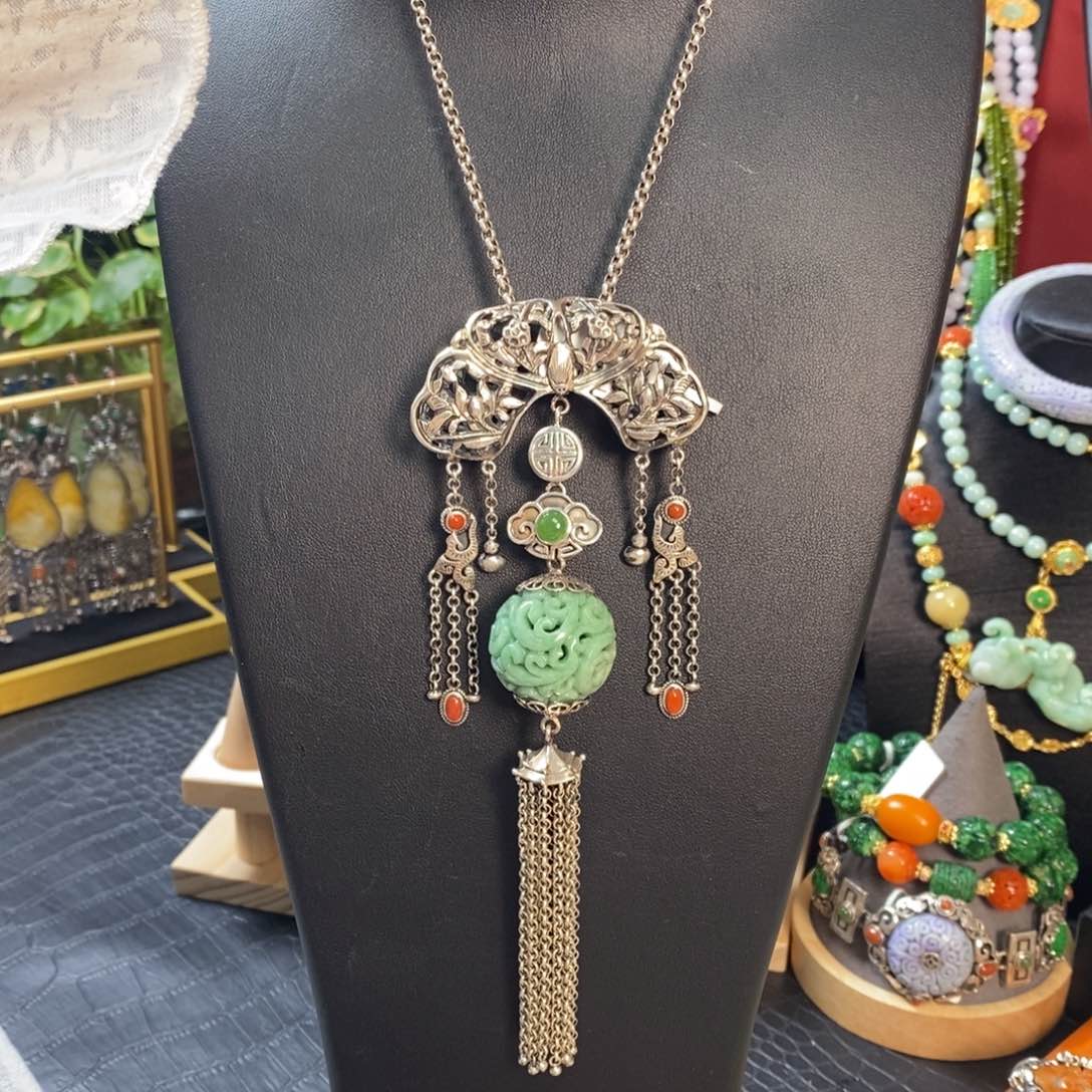 翡翠颈饰银S925镶嵌圆珠吊坠 亏清