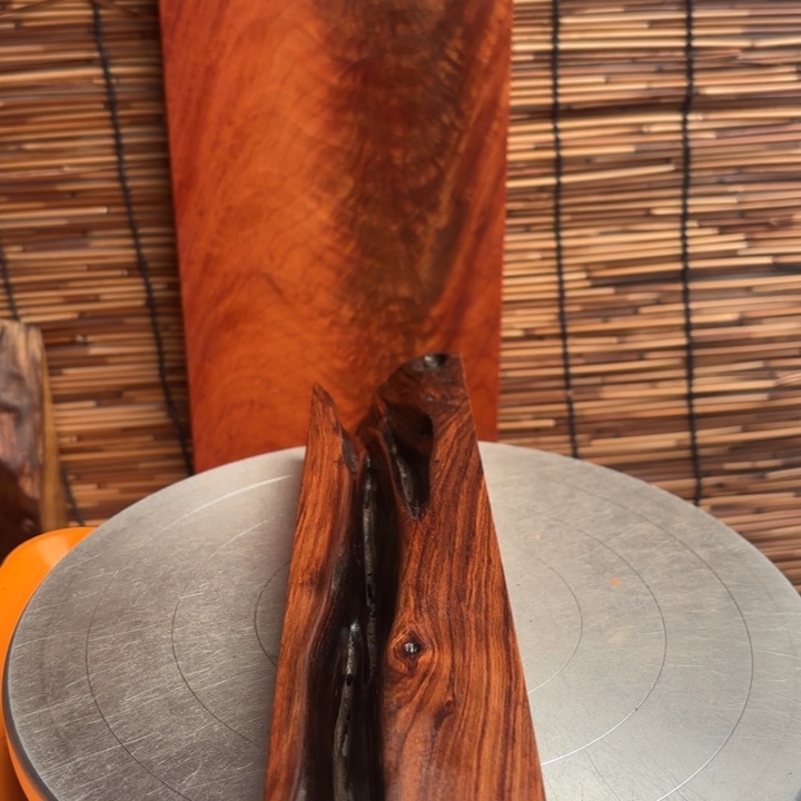 小***麦大叶紫檀（黑酸枝木类）