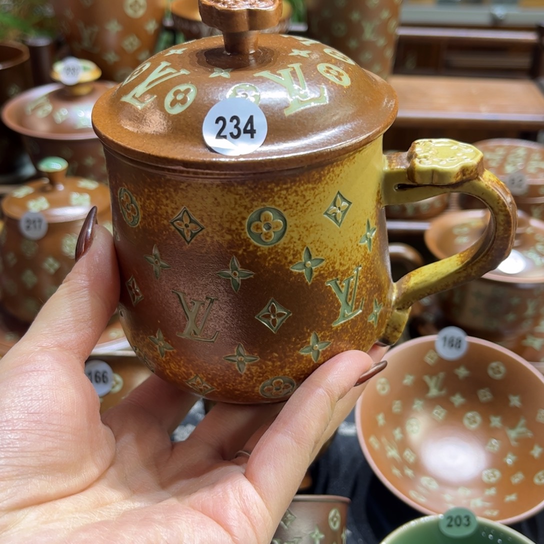 双***徐草木灰老花办公杯