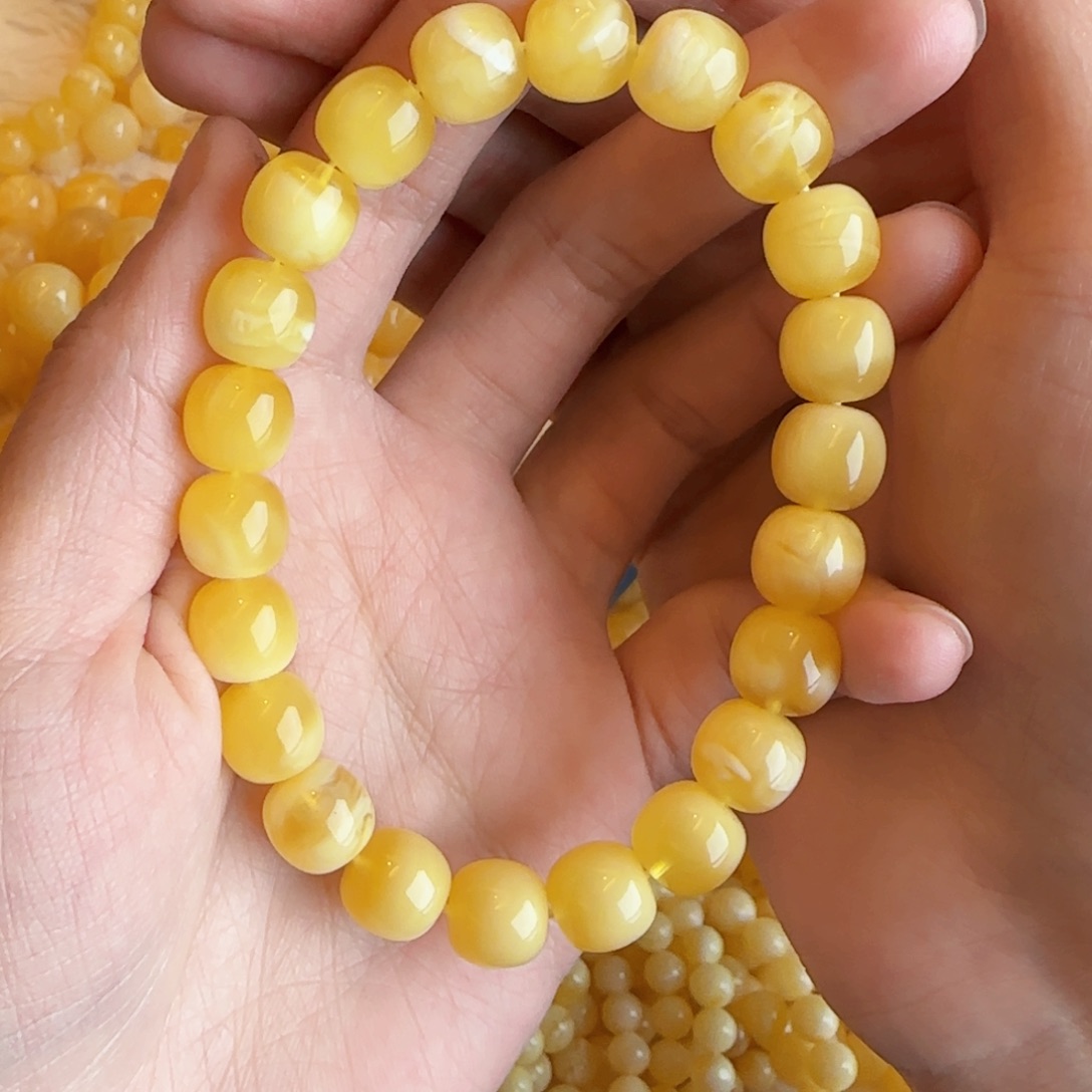 蜜蜡裸石未镶嵌蜜蜡