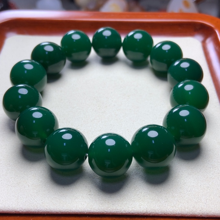 玛瑙/玉髓手串未镶嵌翠绿