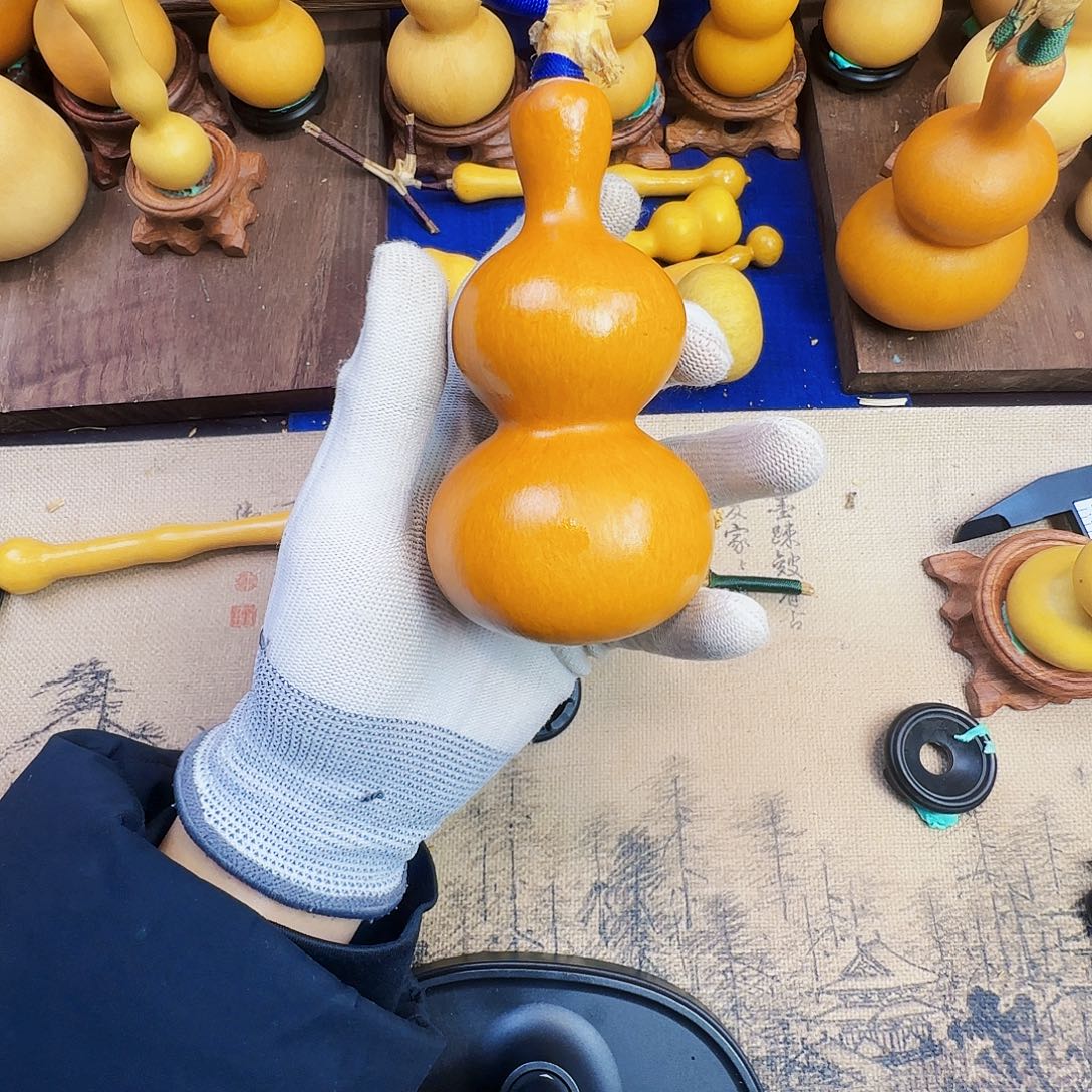 P****我也好可爱啊哈哈哈哈哈哈哈