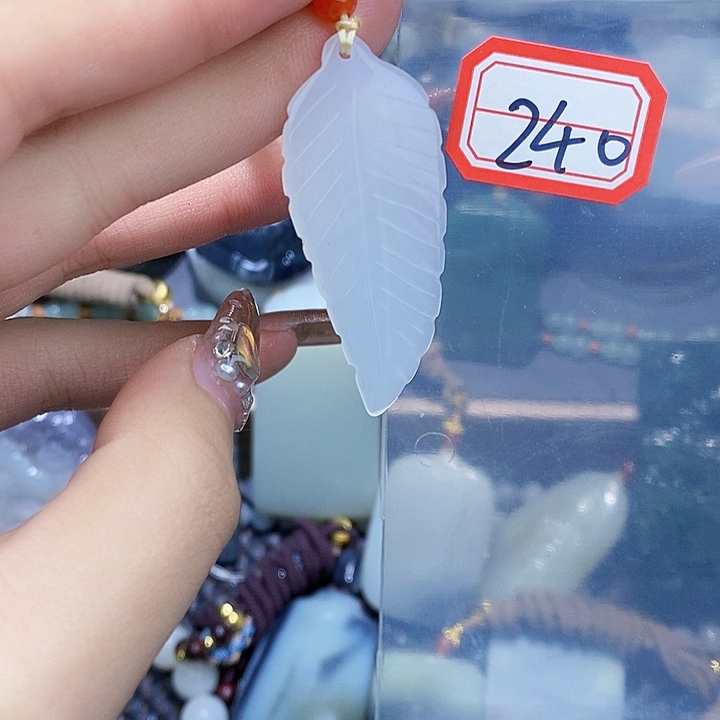 和田玉和田玉边角料随机发未镶嵌