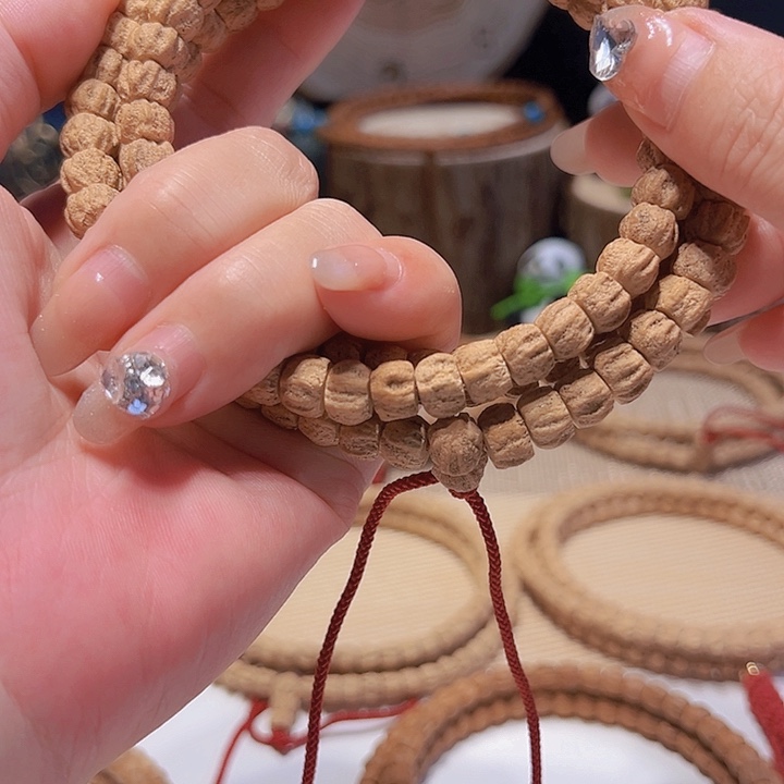 穿***家柏香籽/百香籽吊坠