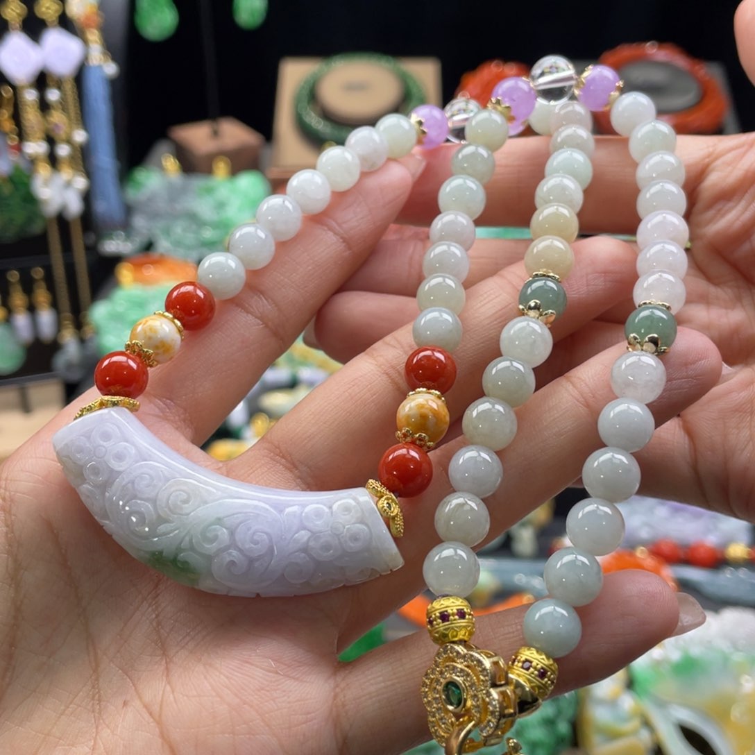 翡翠颈饰未镶嵌代编织