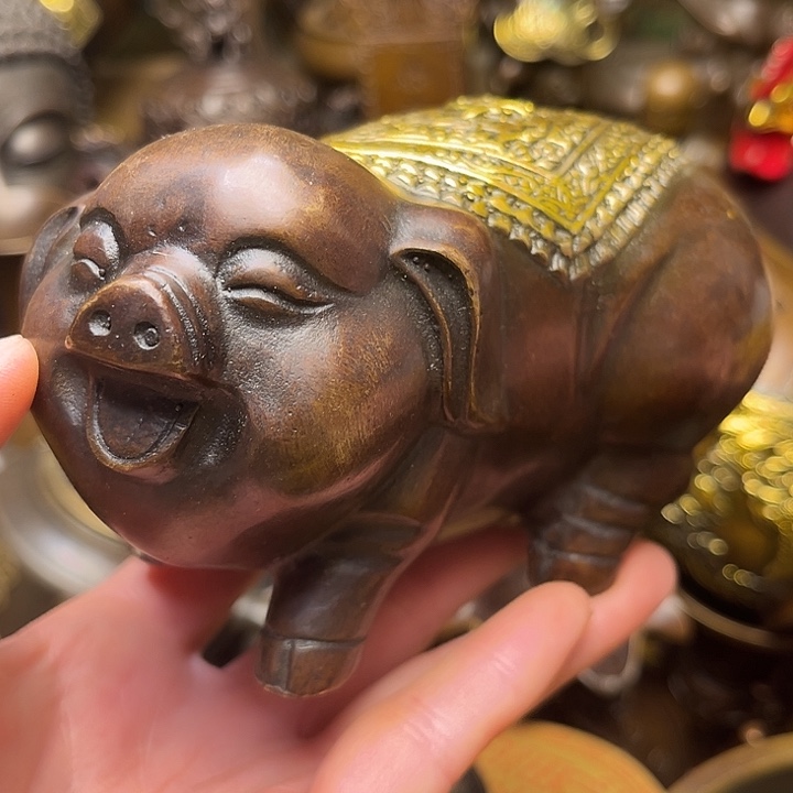 精美铜器批发档口