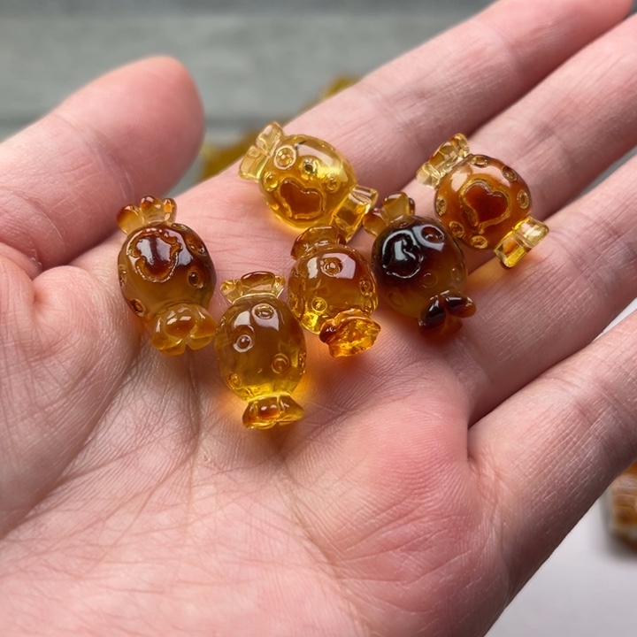 琥珀颈饰未镶嵌琥珀蜜蜡