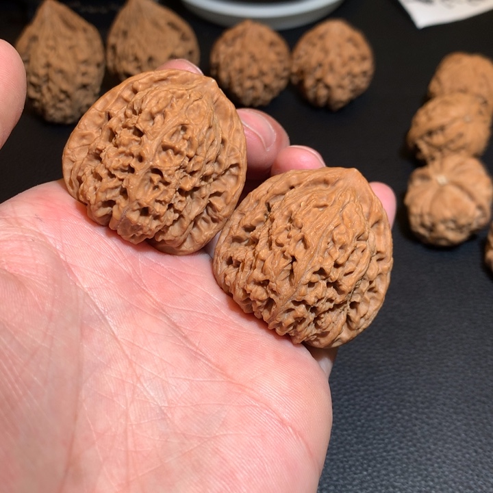 文玩核桃把件三角南疆39