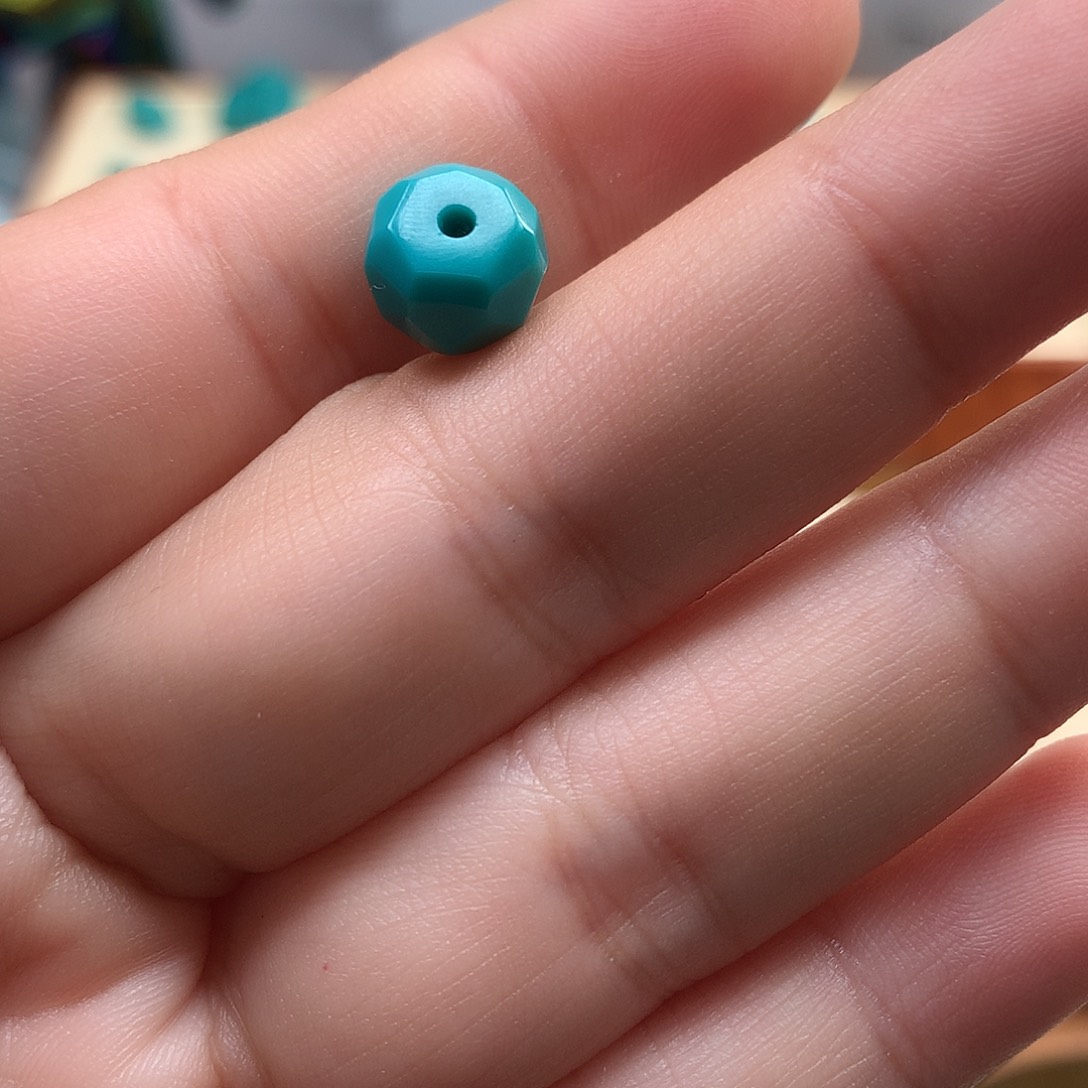 绿松石配饰未镶嵌