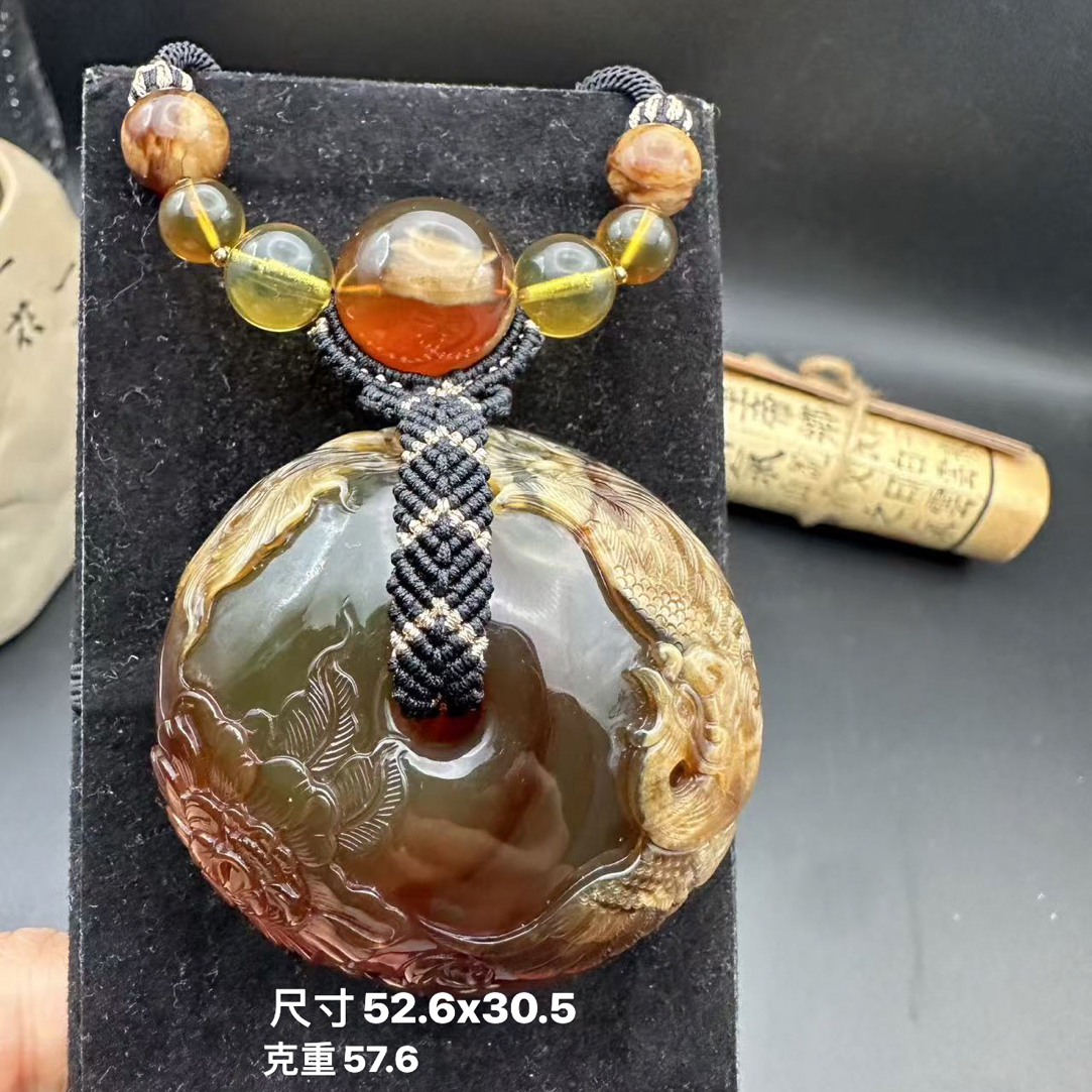 缅甸天然琥珀大师工蜜蜡溶洞俏色巧雕凤穿牡丹平安扣吊坠挂件