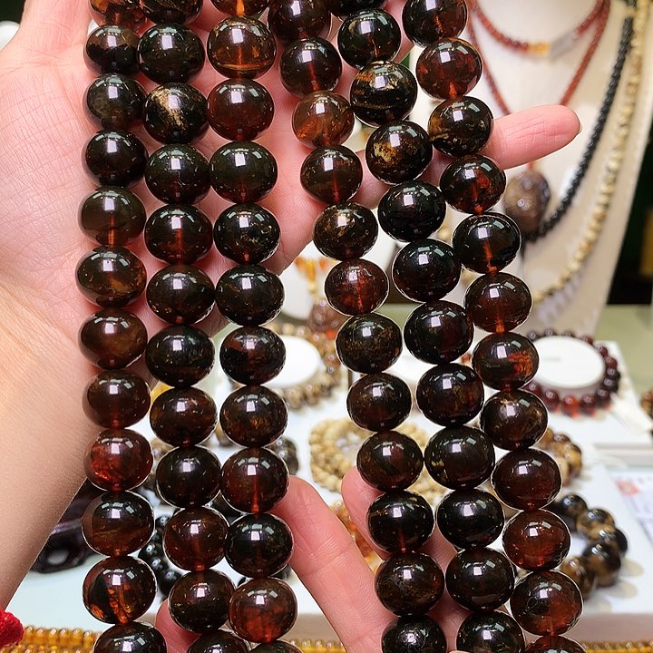 琥珀裸石未镶嵌抚顺琥珀