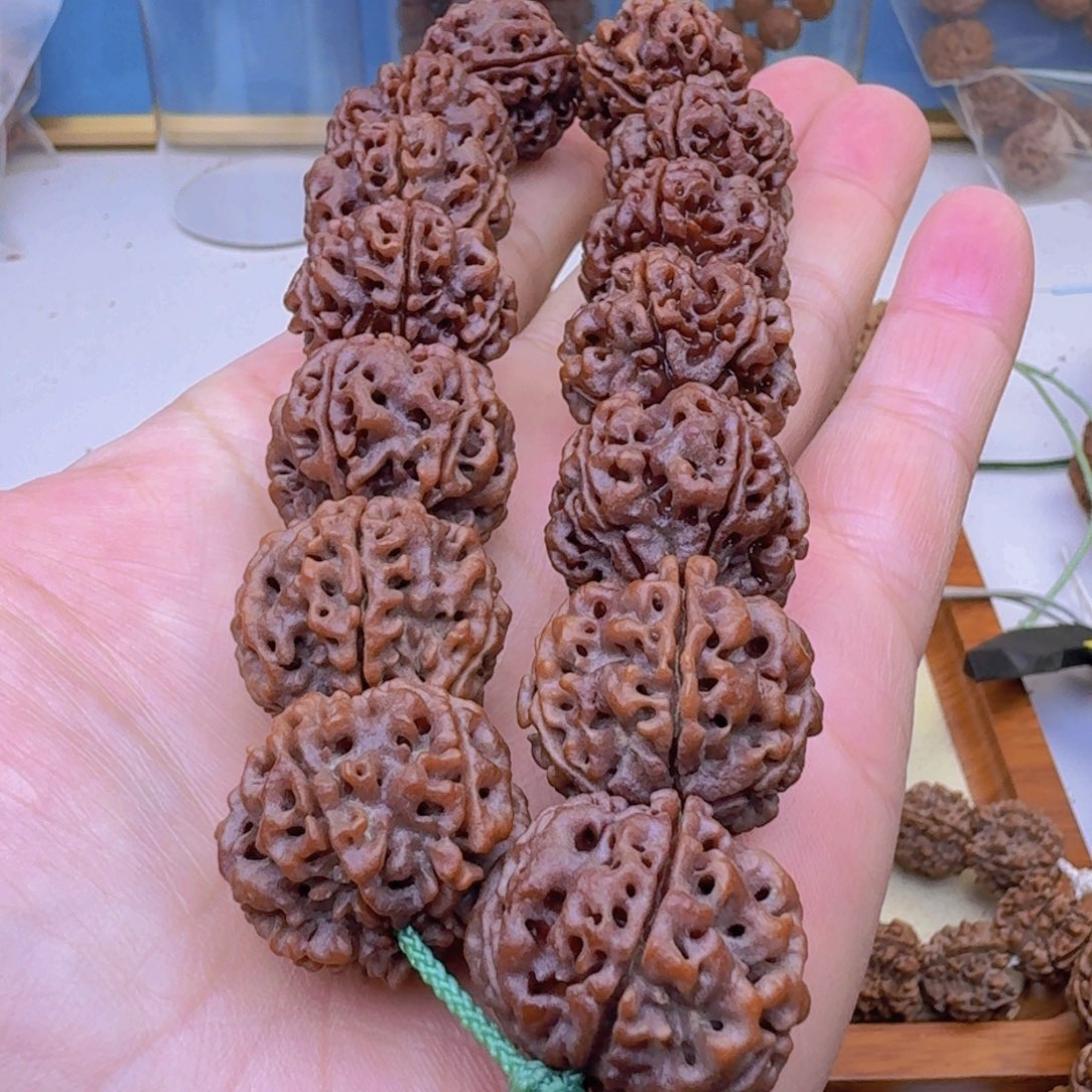 金刚菩提手串粗筋蜂窝双龙